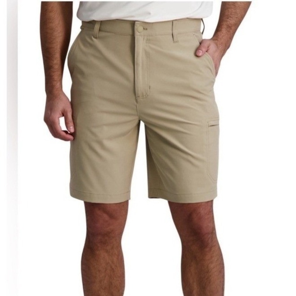 Chaps Performance Mens Khaki Cargo Shorts 42W 9L Stretch Sun Protection Tan New